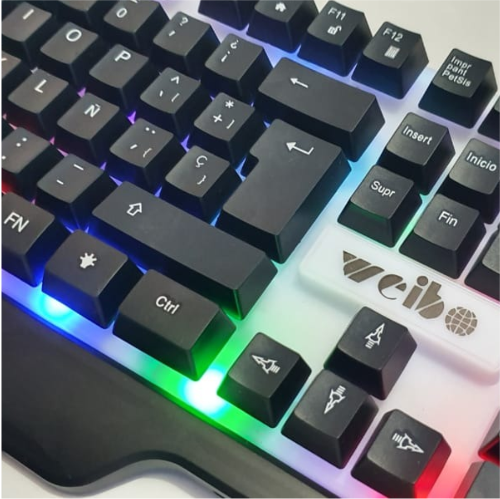 Combo Teclado Gamer Iluminación LED Mouse 1600 DPI WB-550 Antiderrame
